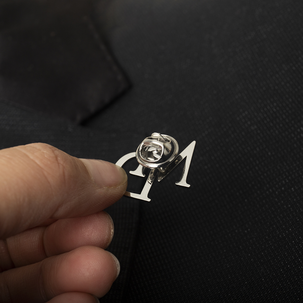 Tangula Custom Initials Brooch - Grooming Kit 评论和价格